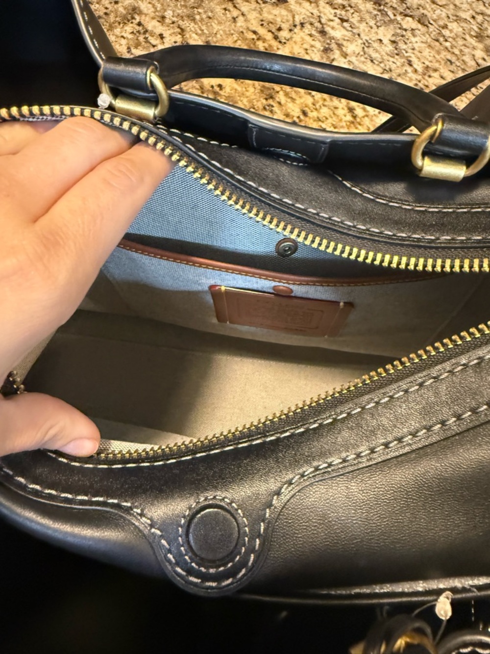 Coach Rogue 40 NWT - Picture 3 of 11